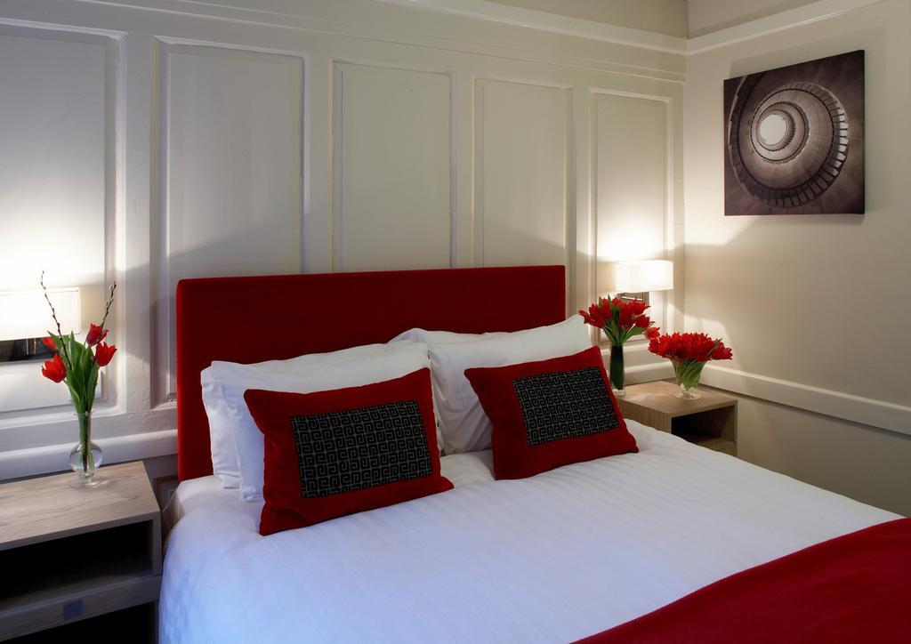 Hotel The Halcyon
