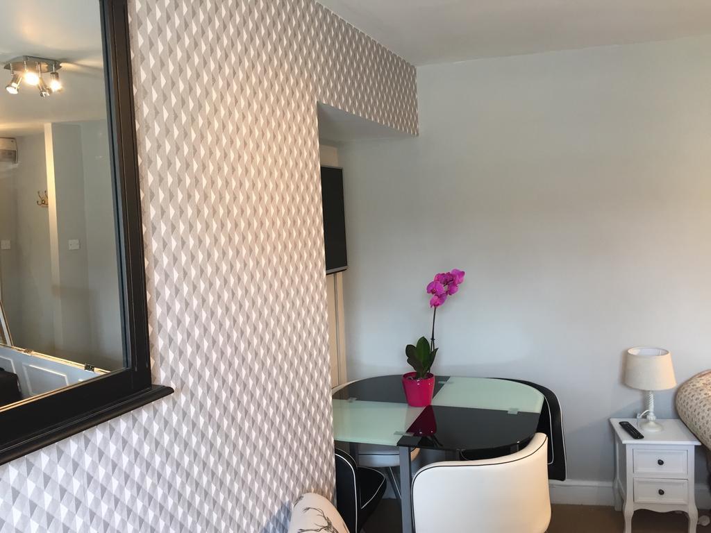 Apartment 1 Bed *
