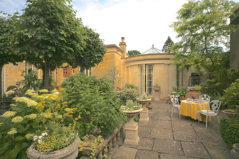 Bed & Breakfast Queen Charlottes Orangery