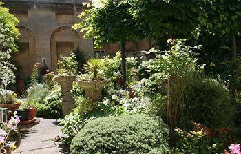 Queen Charlottes Orangery Bed & Breakfast