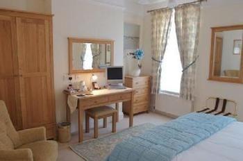 Guest house Chestnuts House Boutique Bath