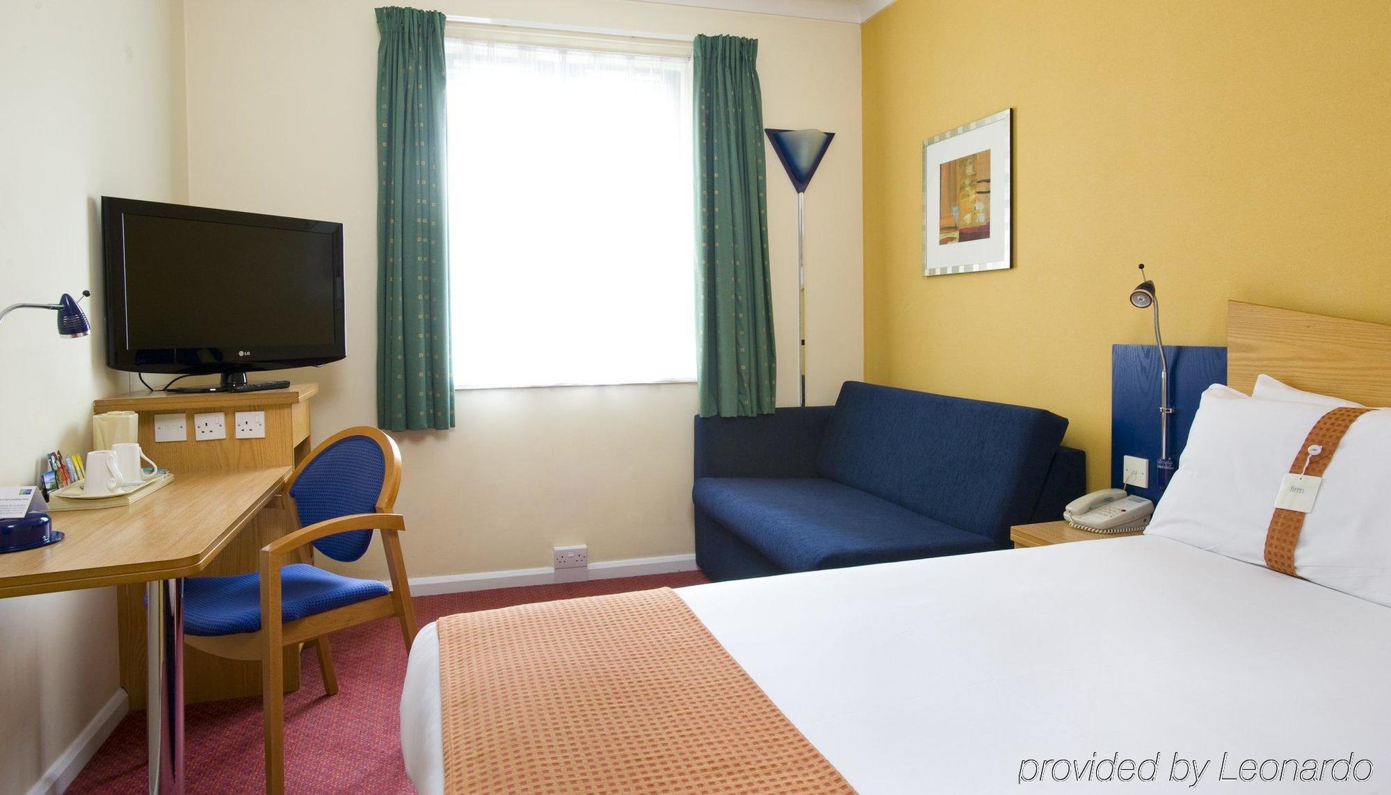 Express By Ihg 3* Bath
