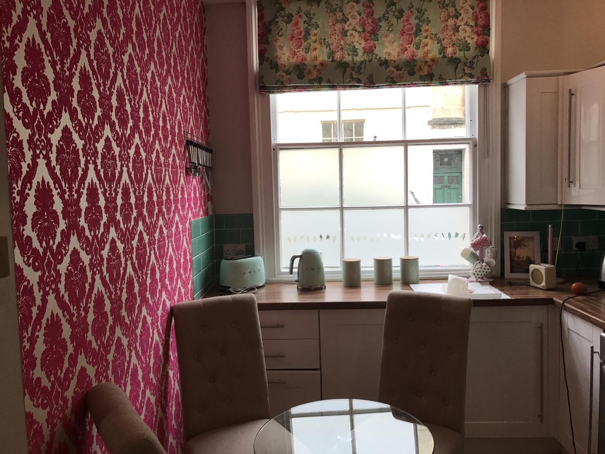2 Bed, Ground Floor Bijou Georgian Apartment