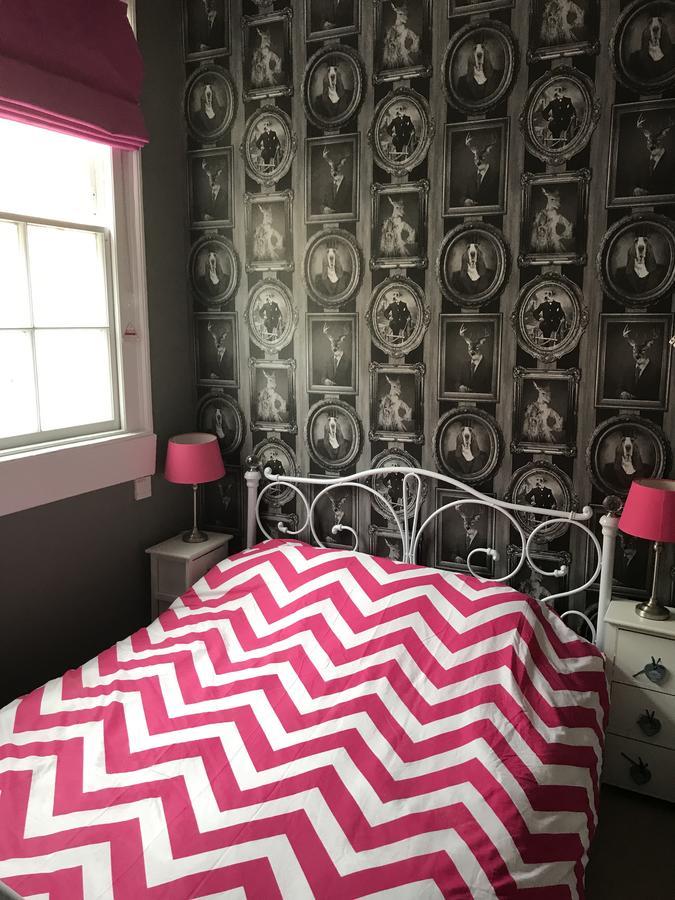 2 Bed, Ground Floor Bijou Georgian Bath