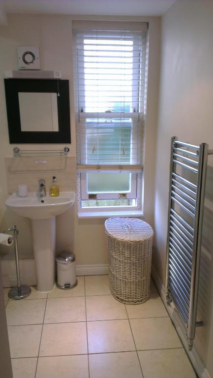 The House - Free 1st Breakfast - Free Parking Bath
