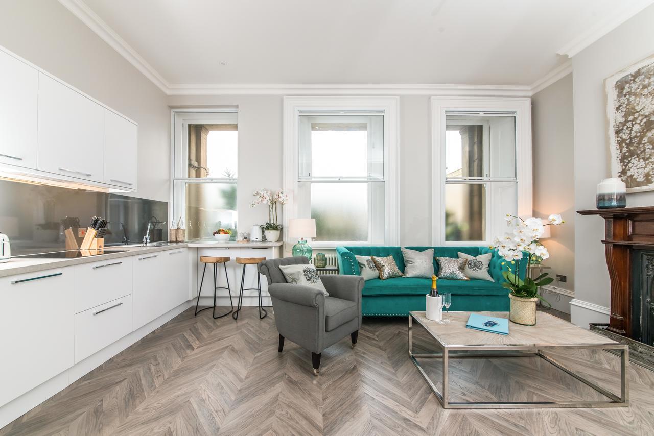 The Halcyon Apartments, Henry Street Aparthotel