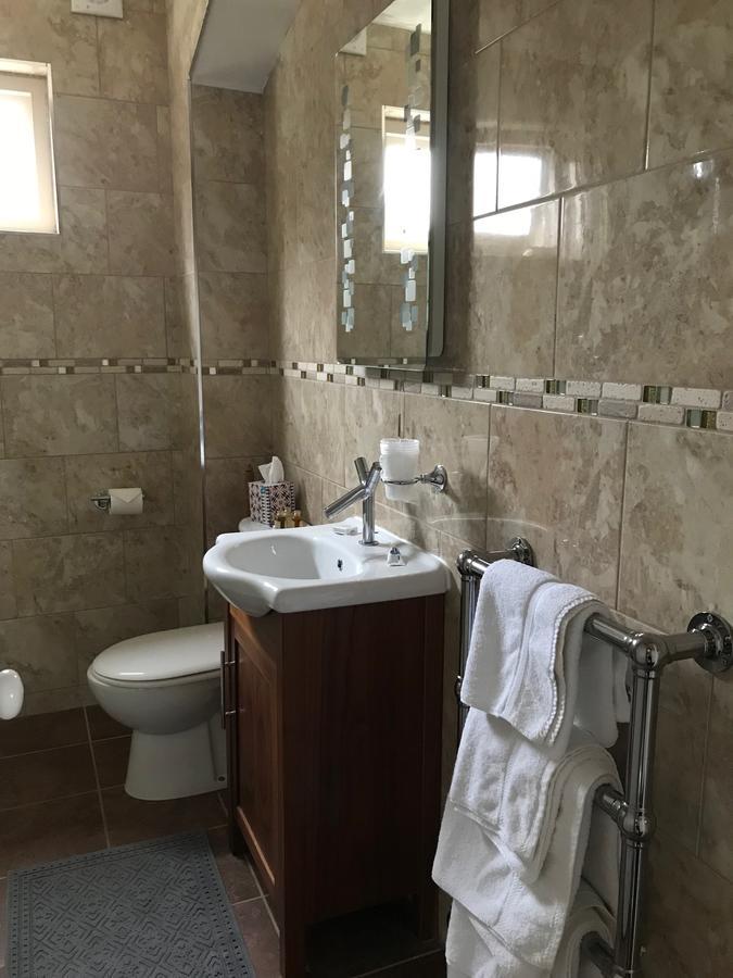 Poplar House 4*