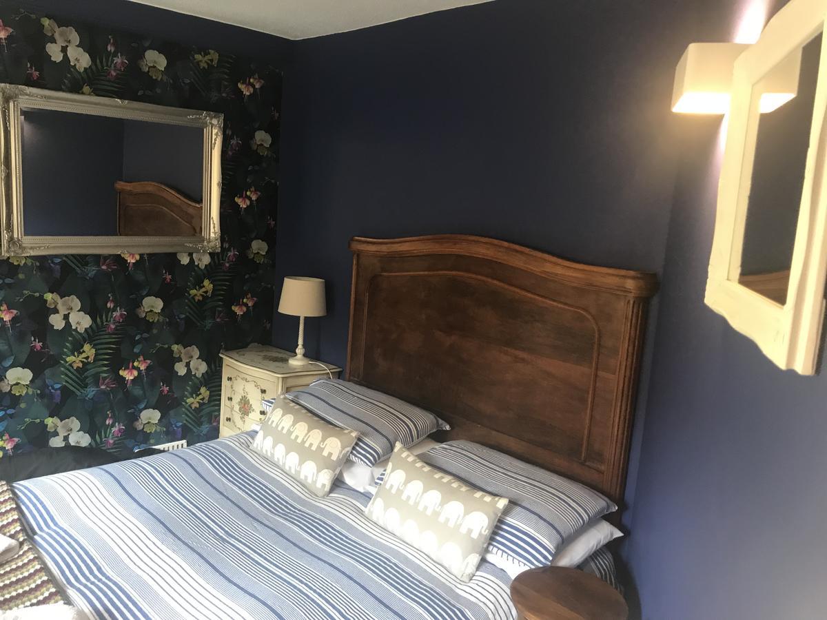 Quiet Lower Floor 2 Bed With Private Patio Garden 4*