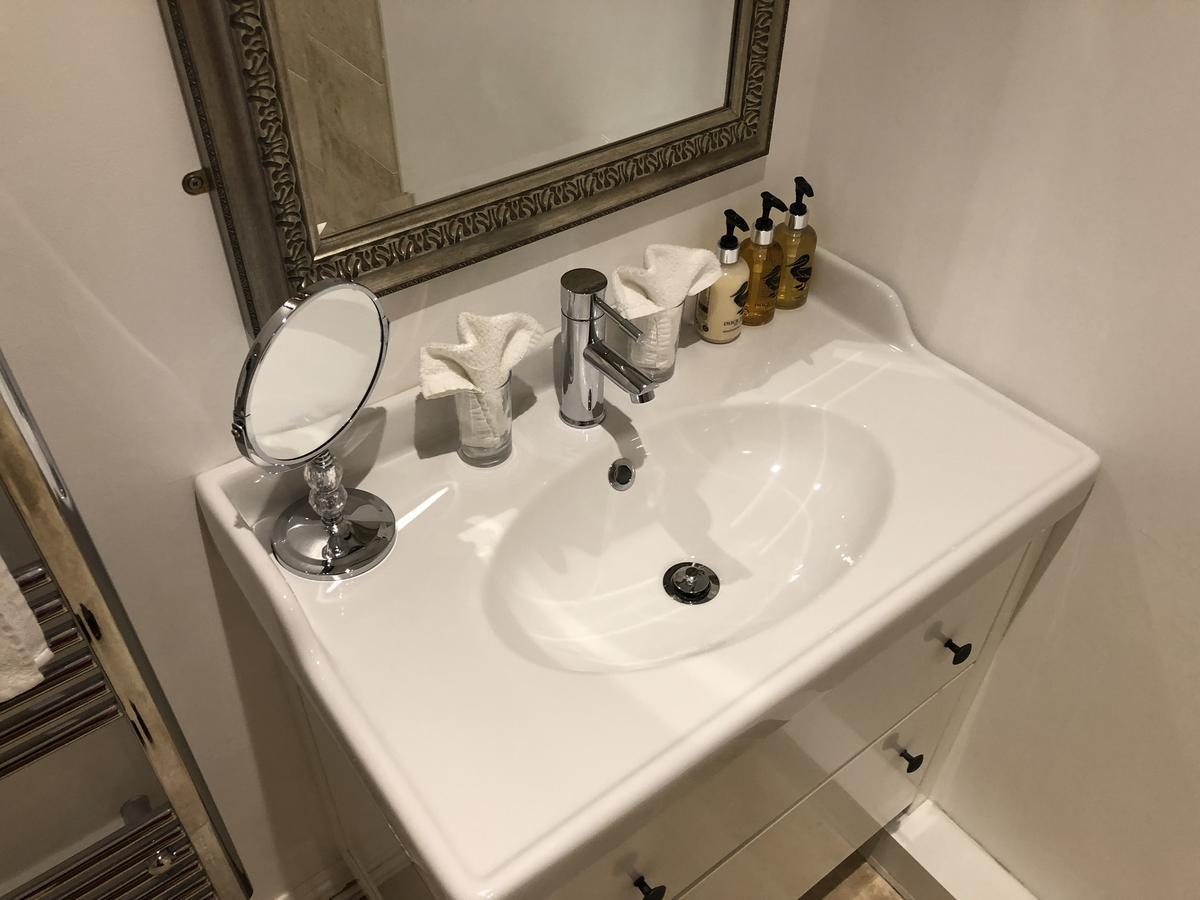 Cranleigh Guest house