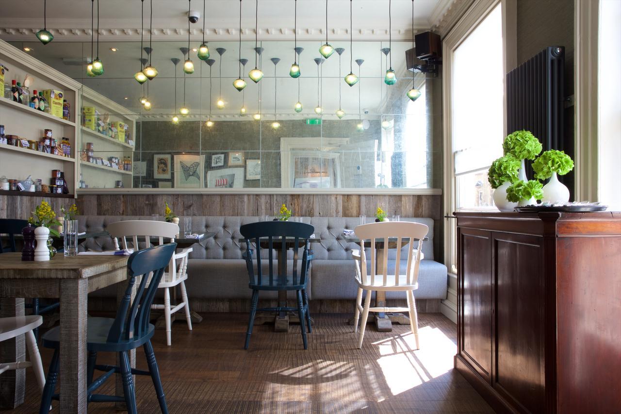 The Halcyon Apartments, Henry Street 4*