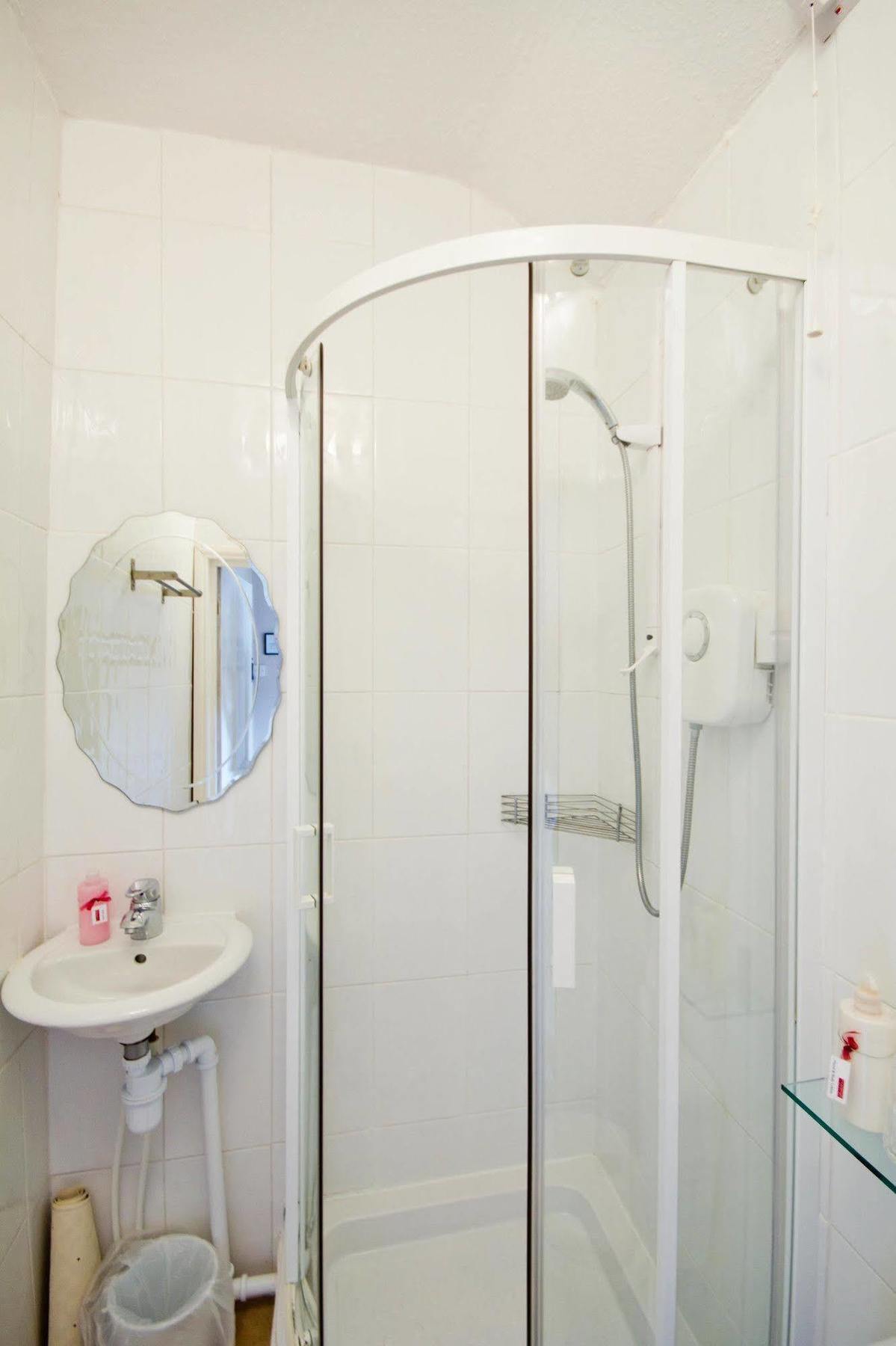 Cranleigh Guest house