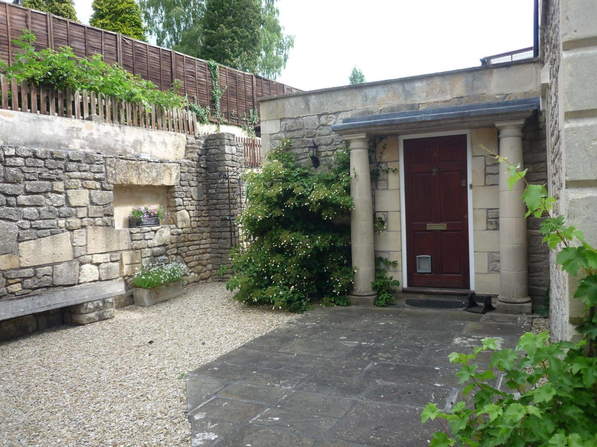 Poplar House Bed & Breakfast 4*