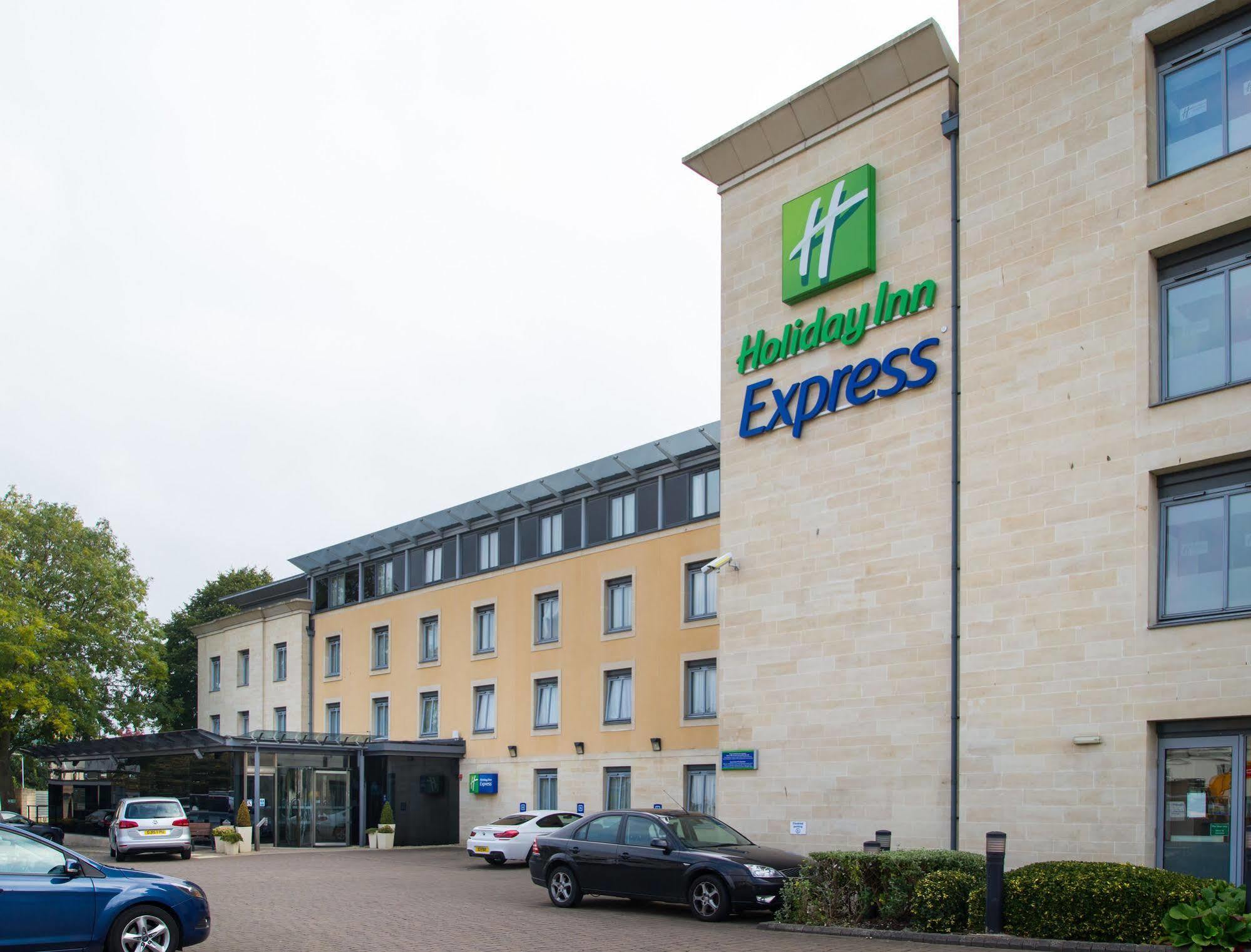 Express By Ihg Hotel 3*