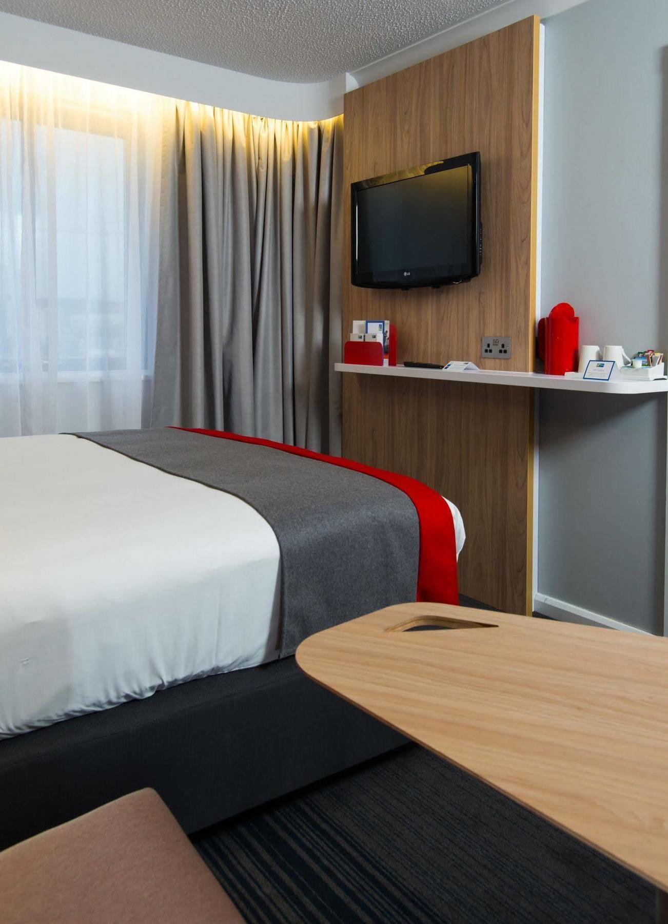 Hotel Express By Ihg Bath