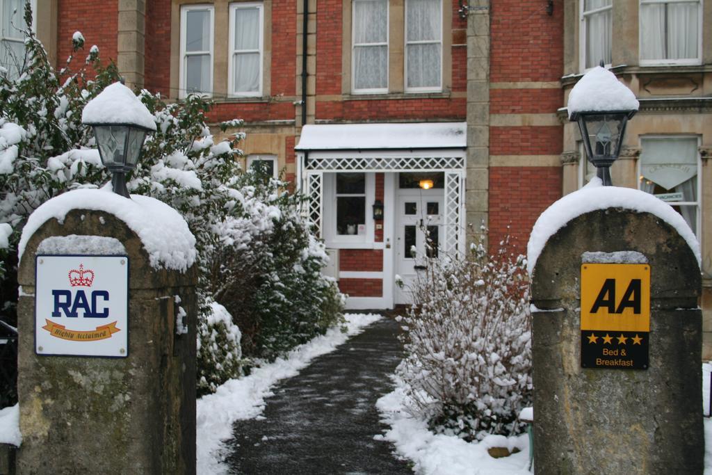 Cranleigh Guest house 4*