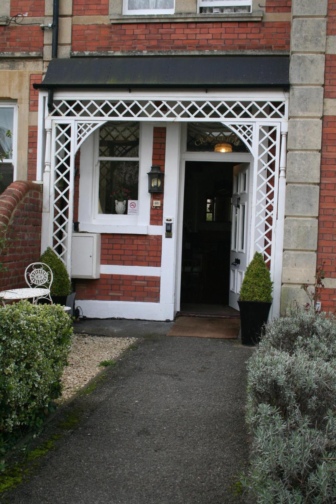 Cranleigh 4*
