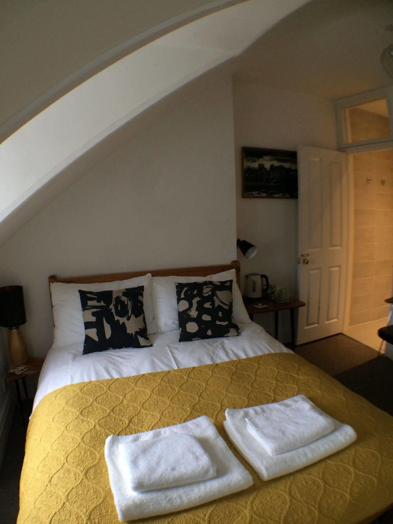Bridge House 3*