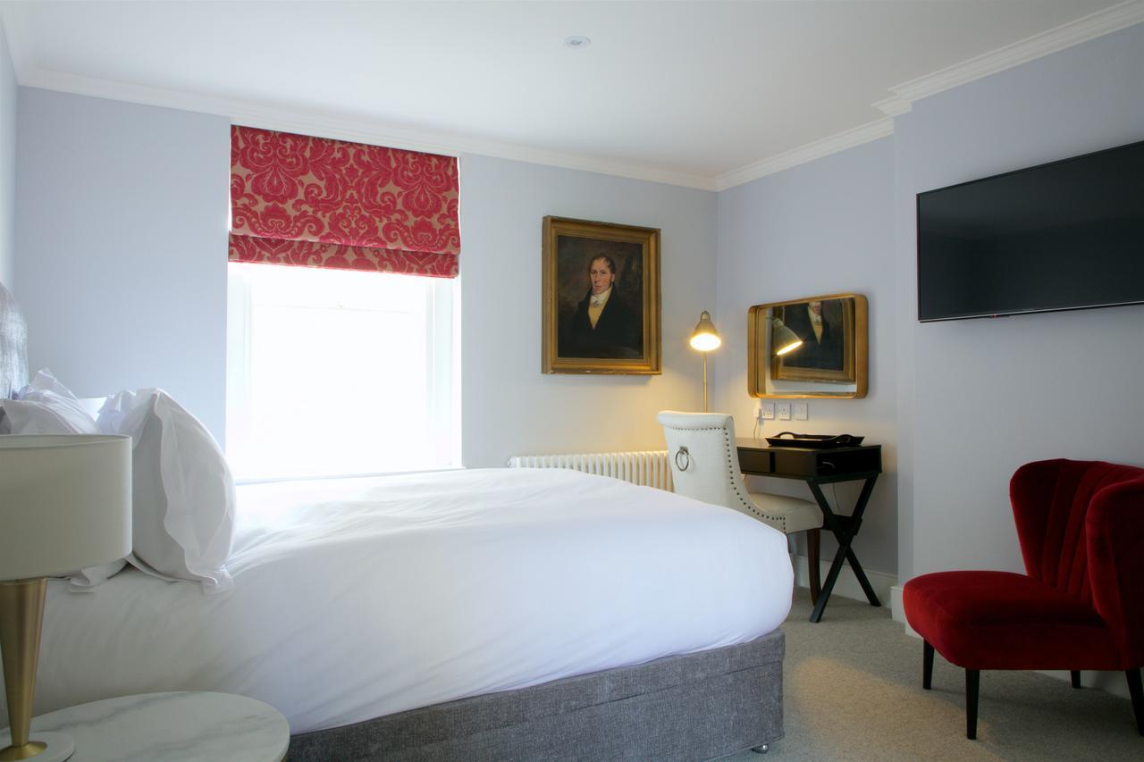 Eight Hotel 3*