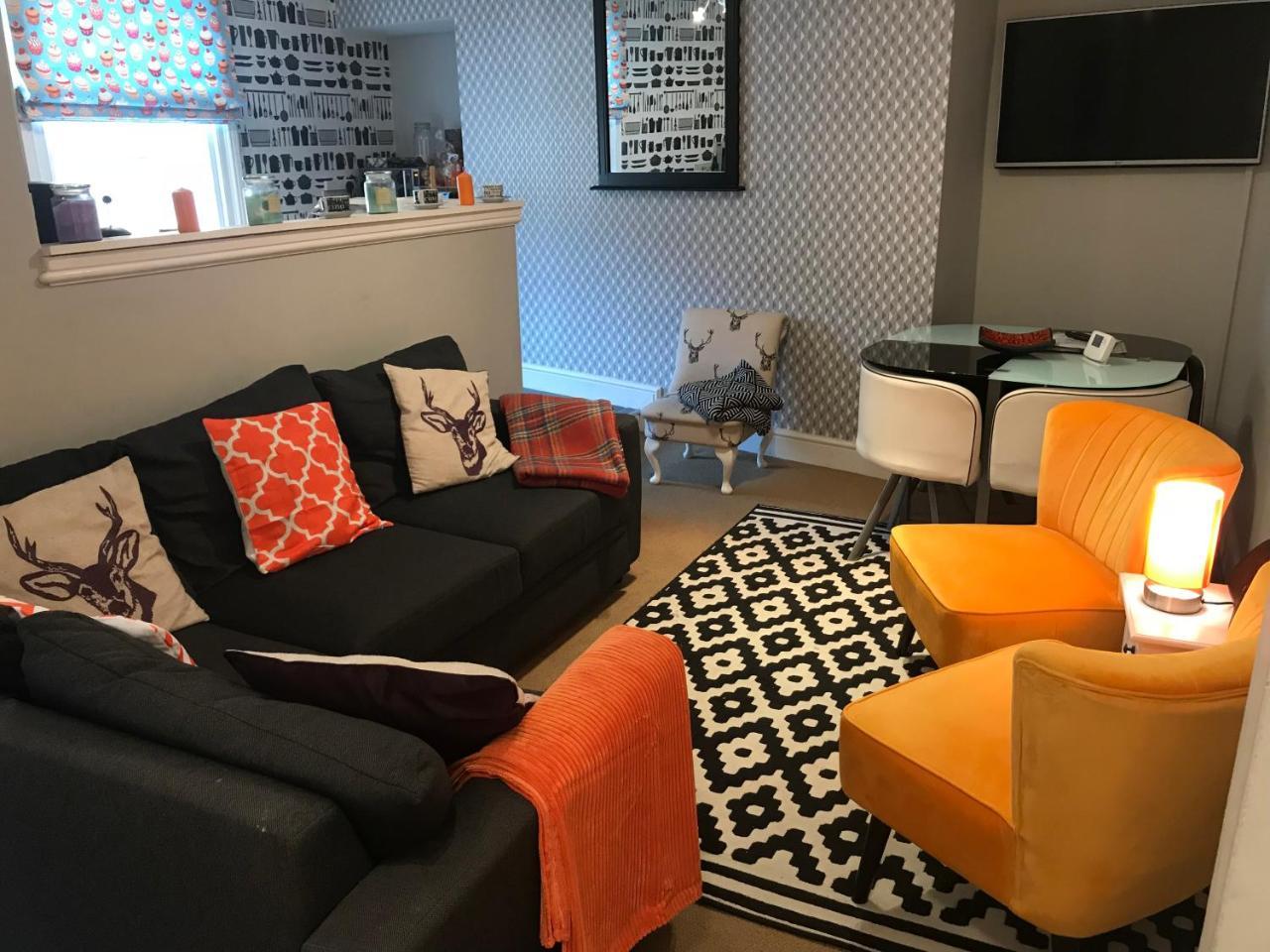 1 Bed Bath