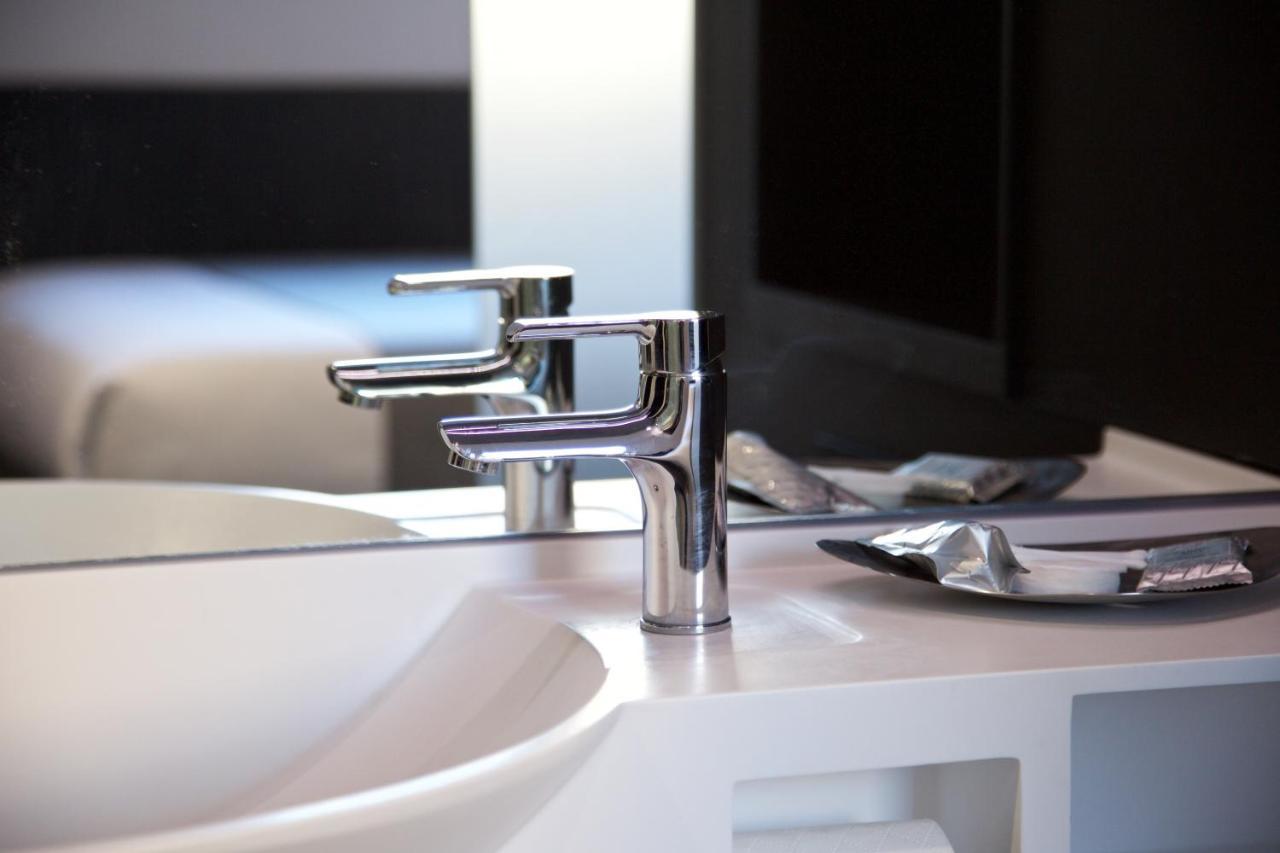 The Z 3* Bath