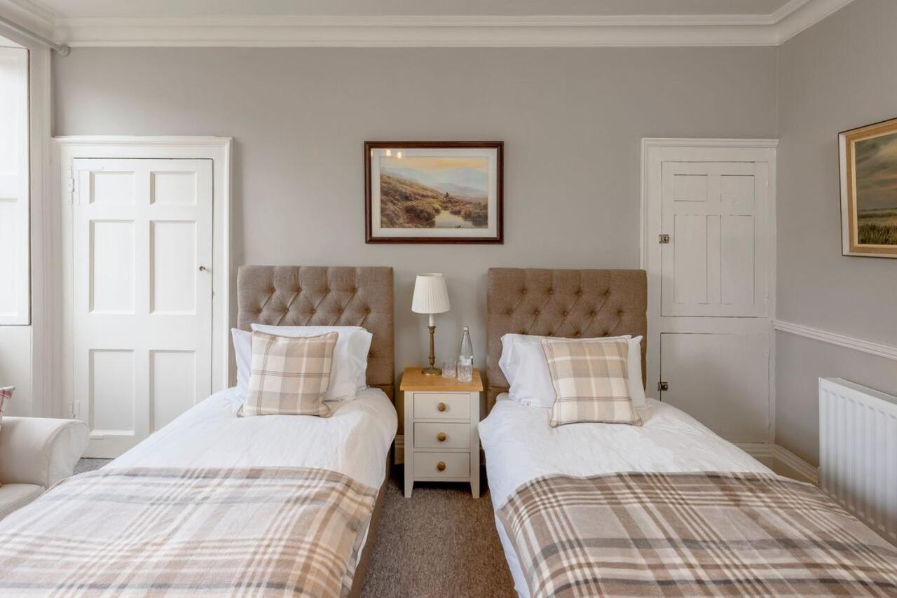Luxury Two Floor Central Duplex Free Parking * Bath