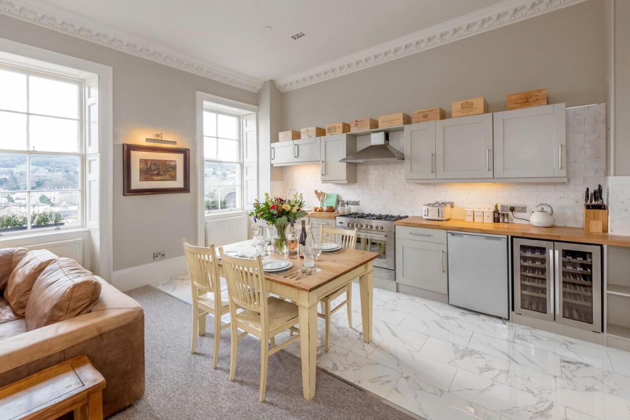 Luxury Two Floor Central Duplex Free Parking Apartment
