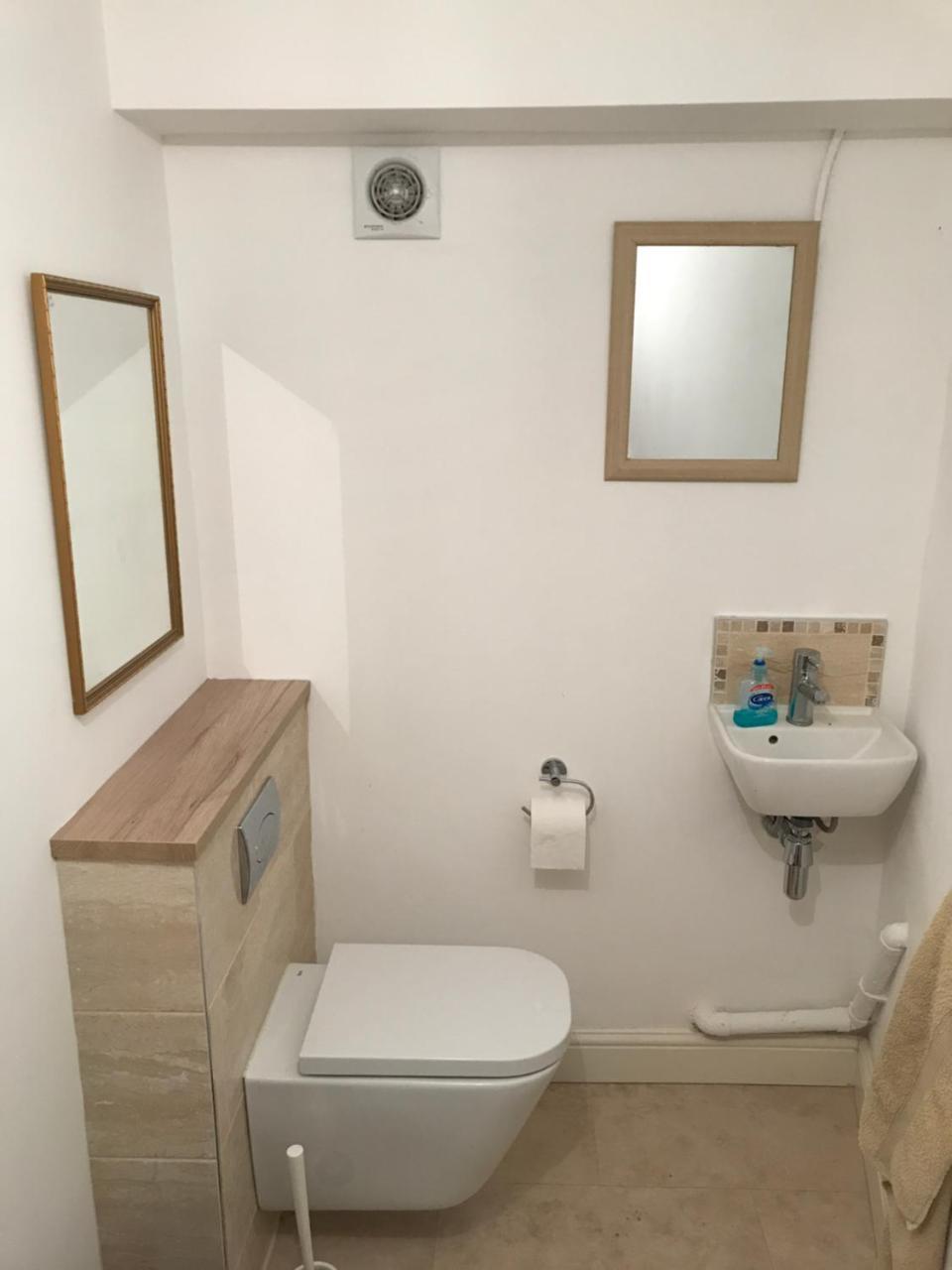 Holiday Apartment Bath