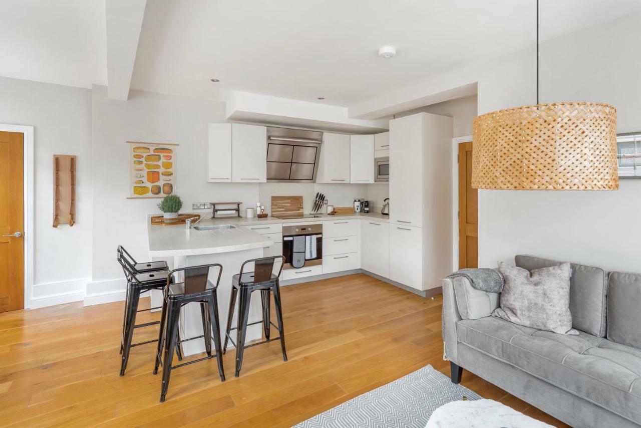 Superior Luxury - City Centre Apartment Bath