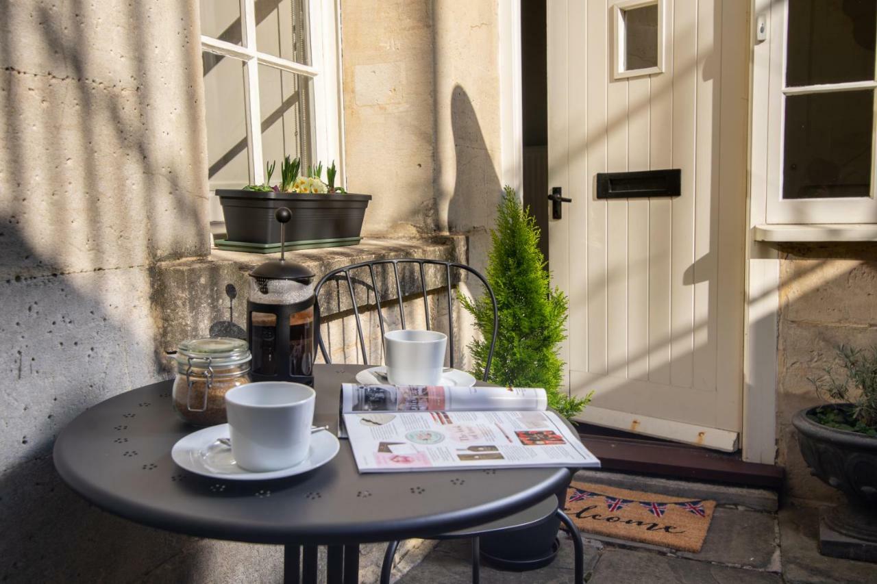 Stunning Royal Crescent With 3 Bedrooms