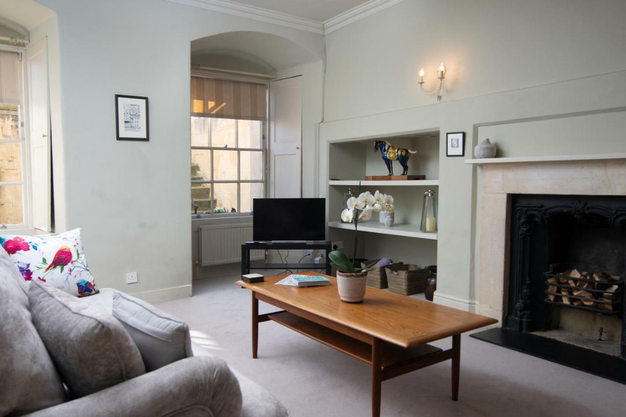 Stunning Royal Crescent With 3 Bedrooms Apartment Bath