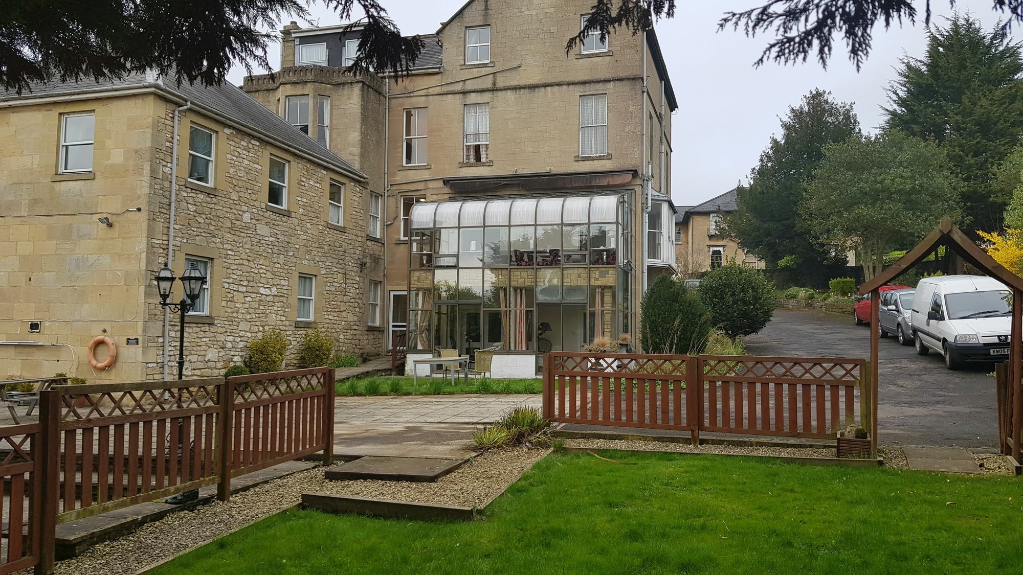Wentworth House - Free Parking 4*