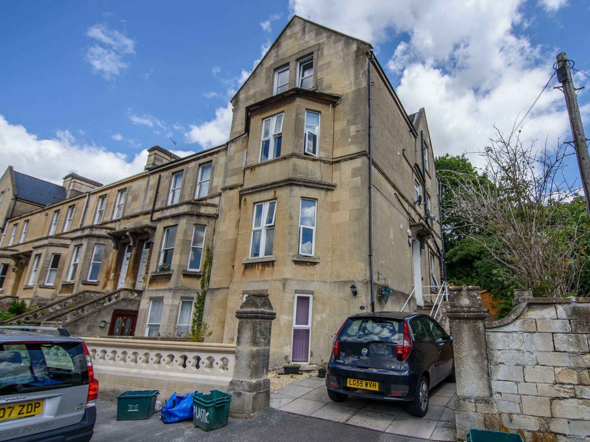 10 Lime Grove Apartment