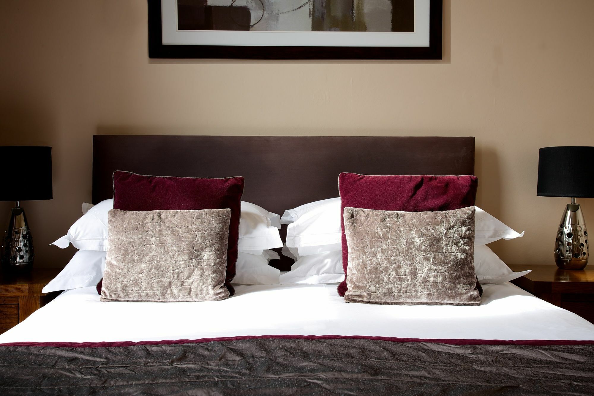 The Bird, Hotel 4*