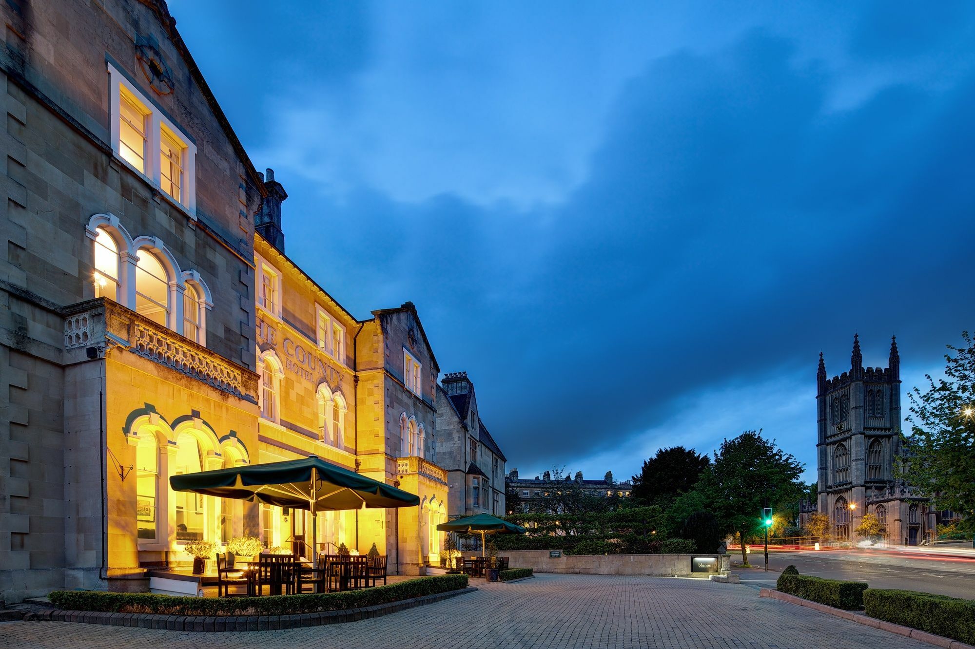 The Bird, Hotel 4*
