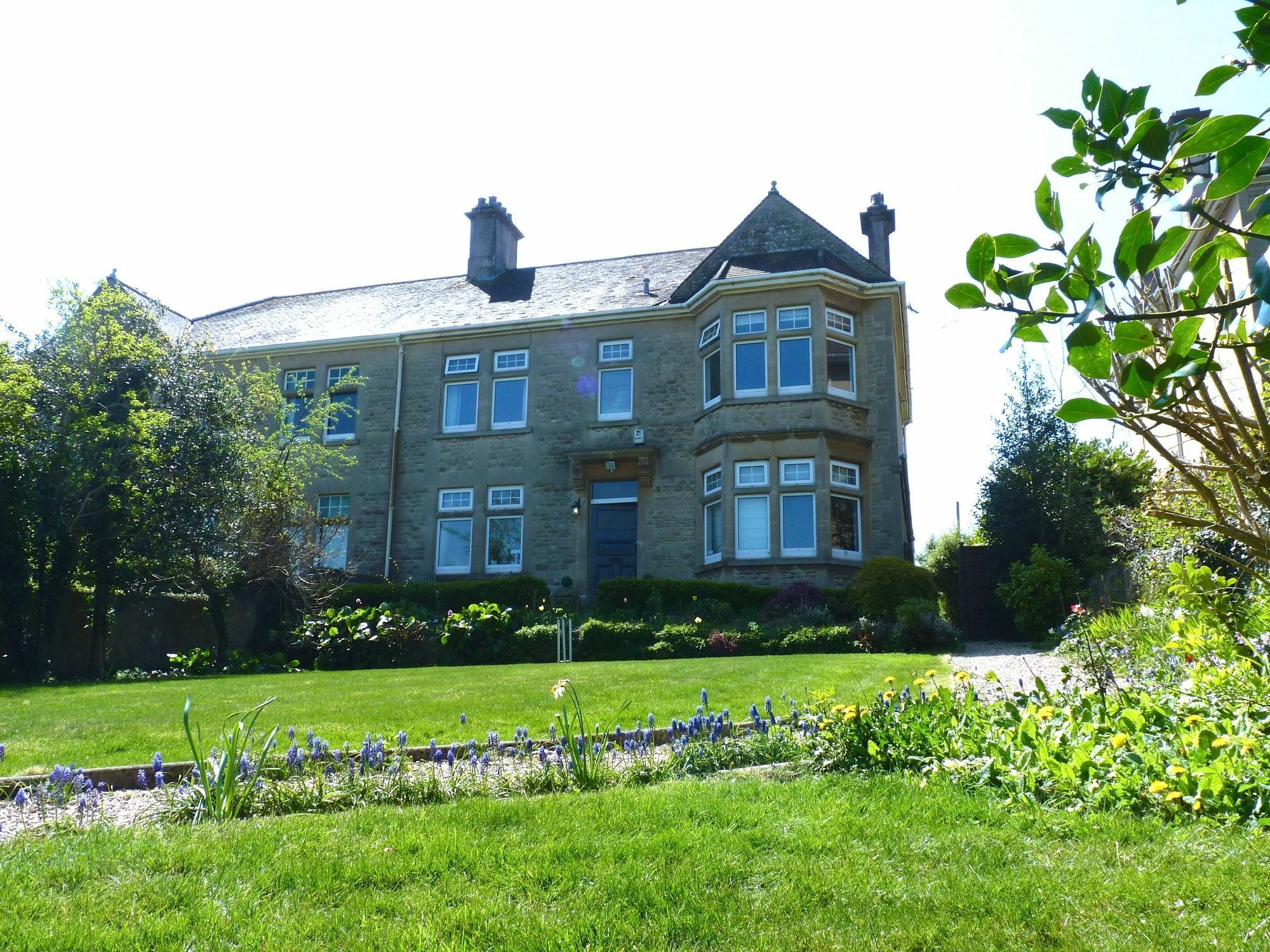 High Beeches Bed & Breakfast 4*