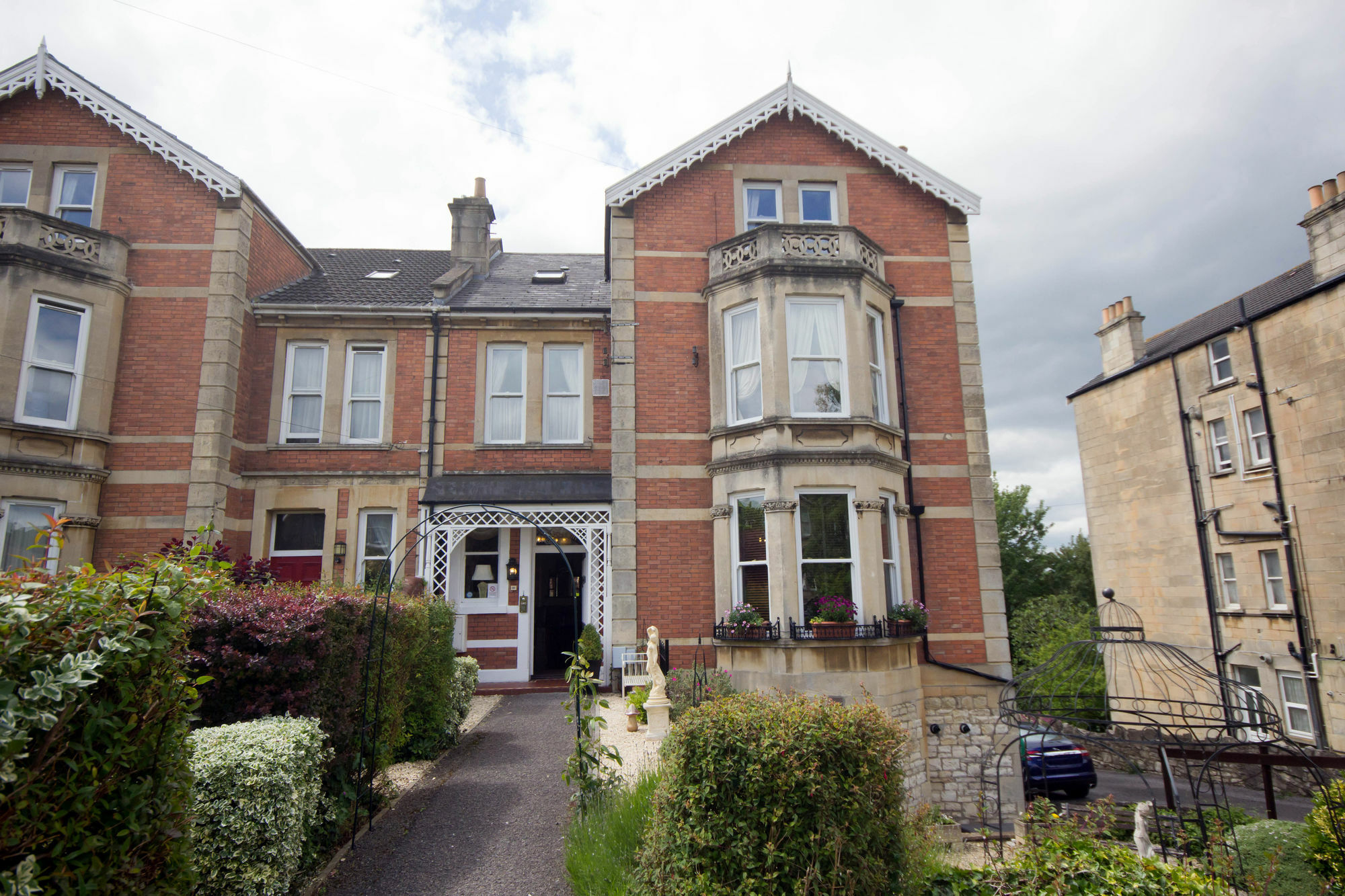 Guest house Cranleigh Bath