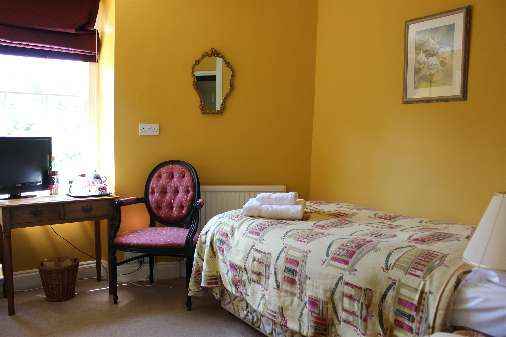 Guest house Bloomfield House