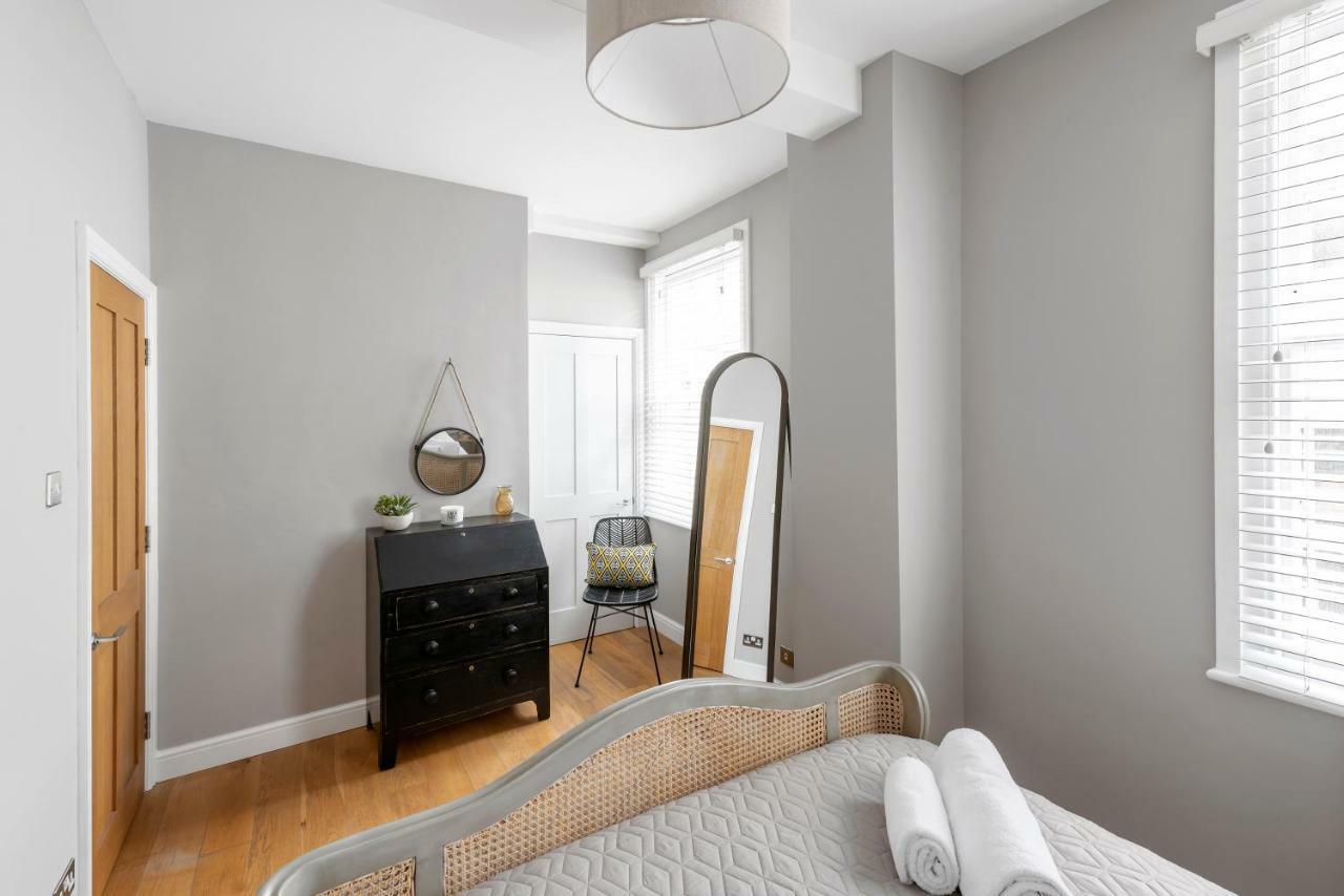 Superior Luxury - City Centre Apartment