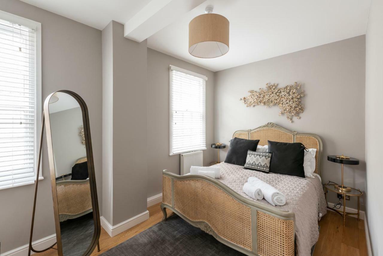 Superior Luxury - City Centre Apartment Bath