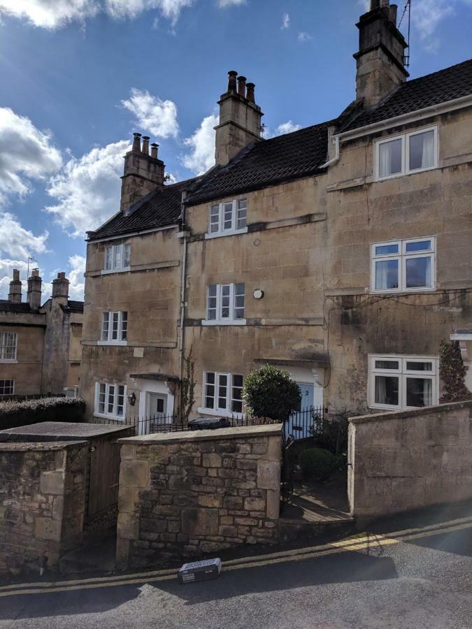 Charming Period * Bath
