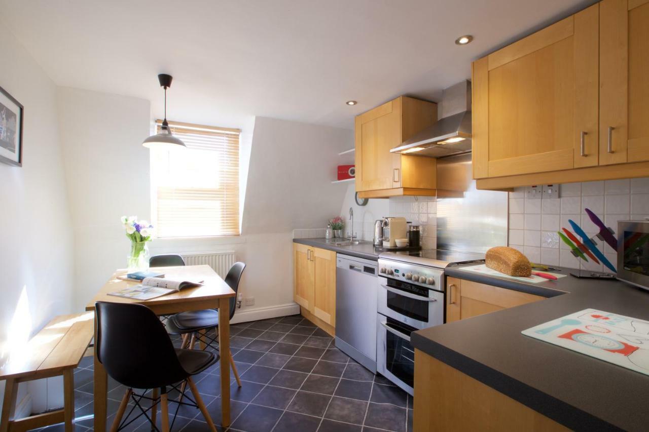 Georgian House - Fantastic With Fabulous Views Apartment Bath