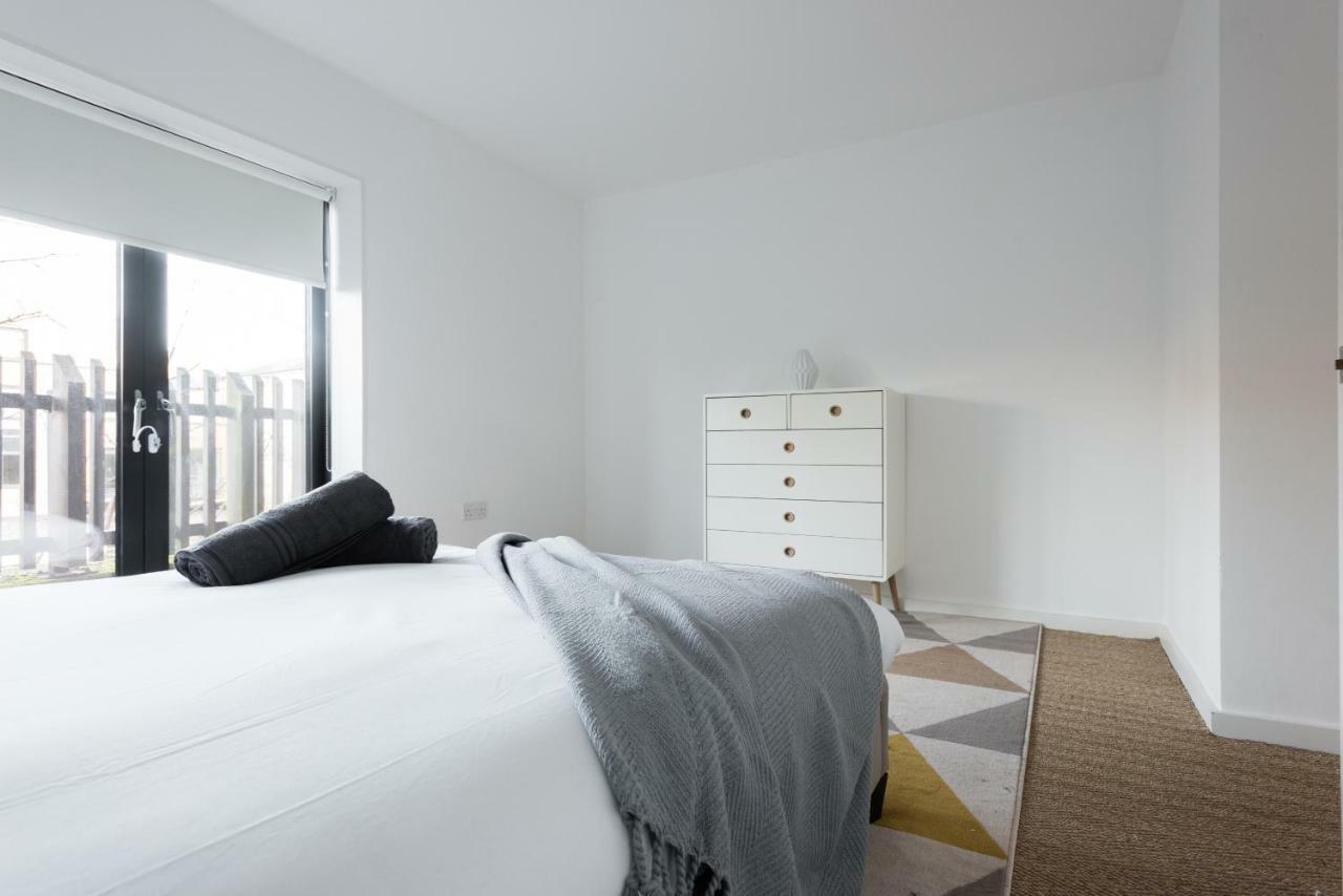 The Cliffside Loft - Distinctly Modern 3 Bdr Riverside * Bath