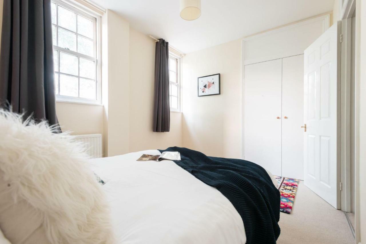 The Lapis Lounge - Large 3bdr House At River Avon Apartment Bath