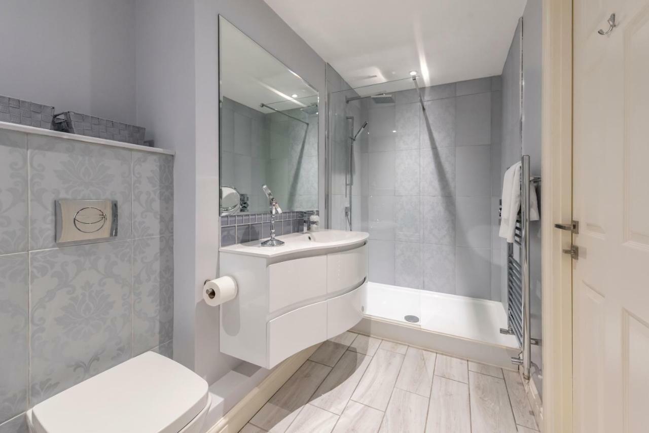 Chatham House - Central Townhouse Bath