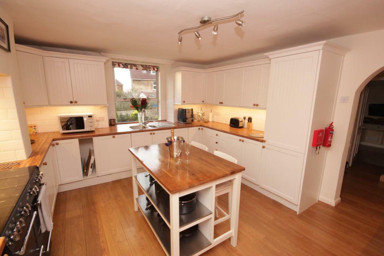 Holiday home Wellsway House