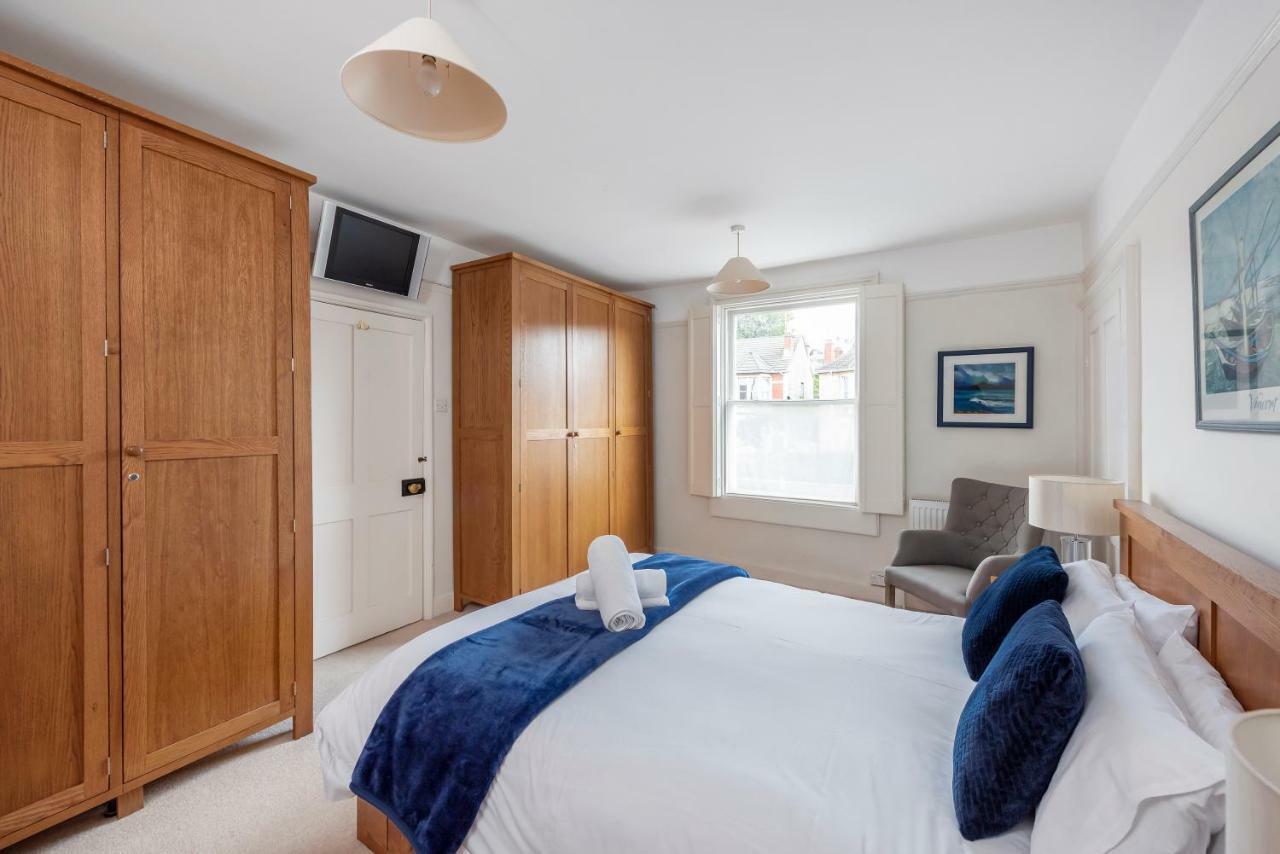 Wellsway House Holiday home