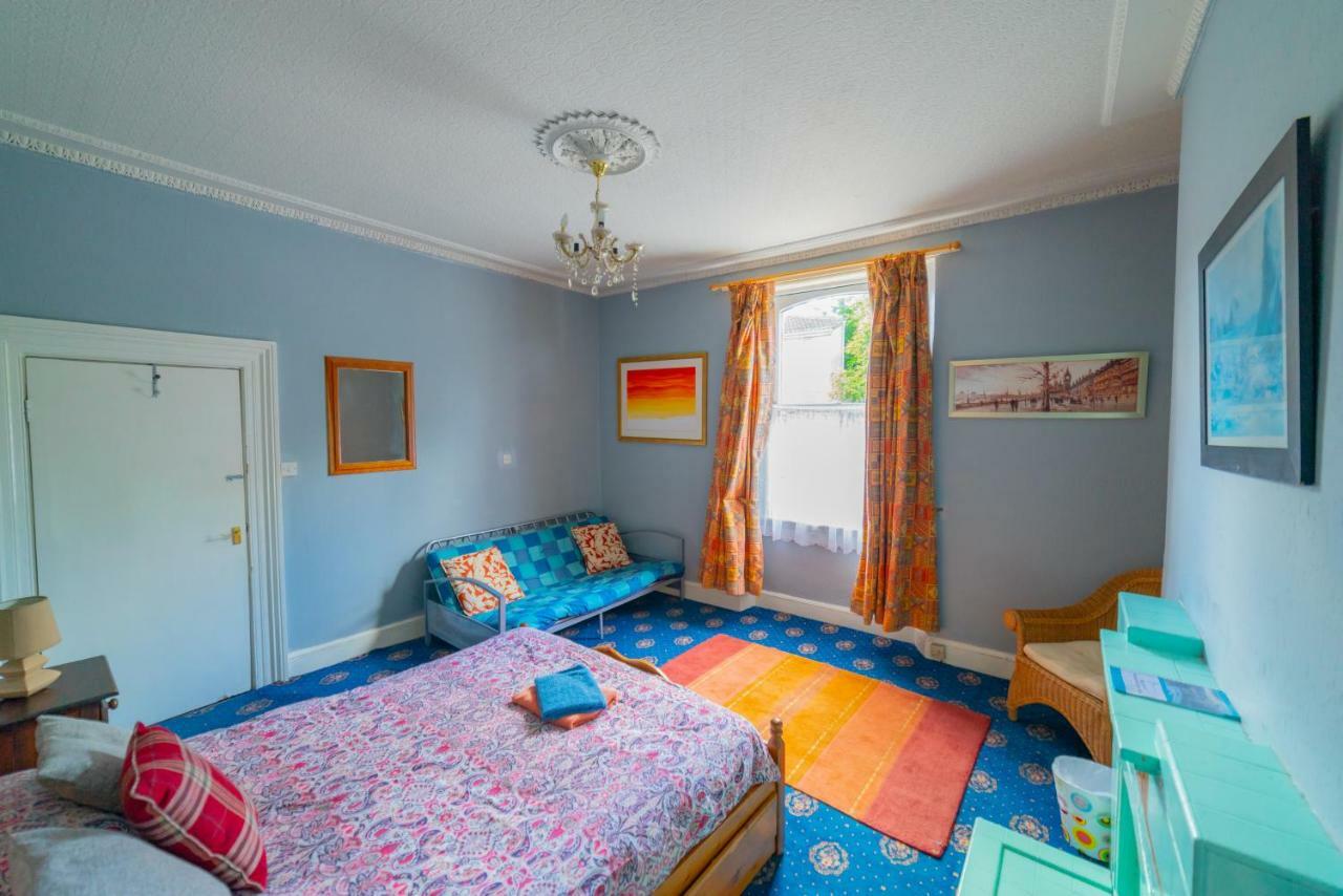 Stag And Hen Friendly House With Parking Holiday home *