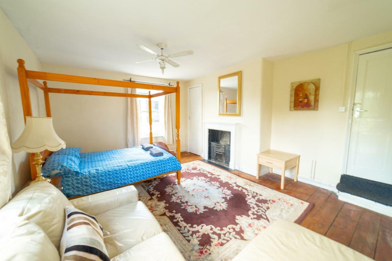 Holiday home Stag And Hen Friendly House With Parking *