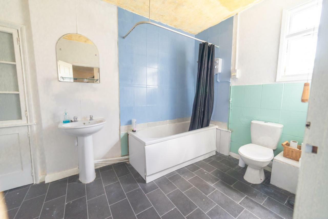 Stag And Hen Friendly House With Parking