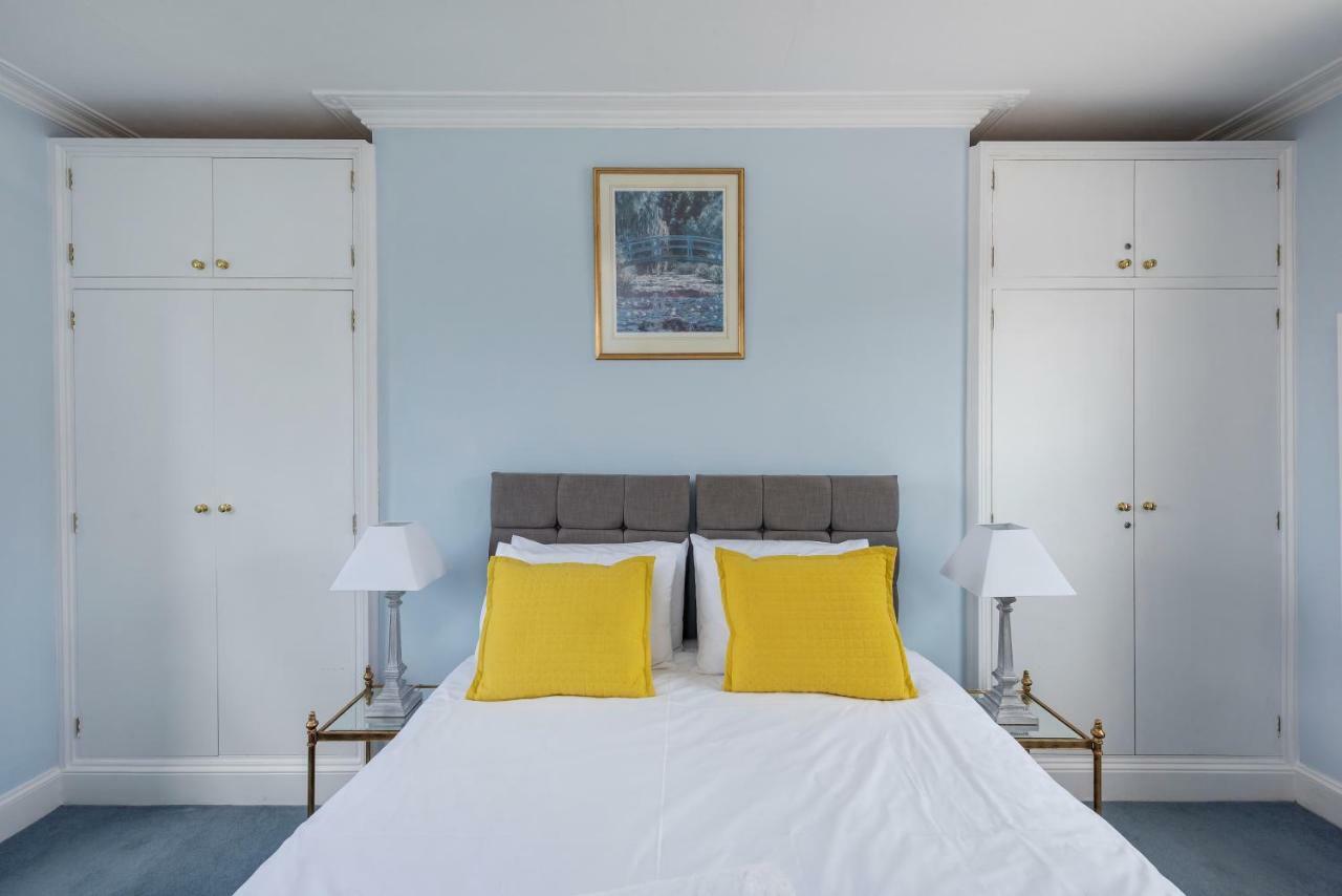 Wellsway House Holiday home *